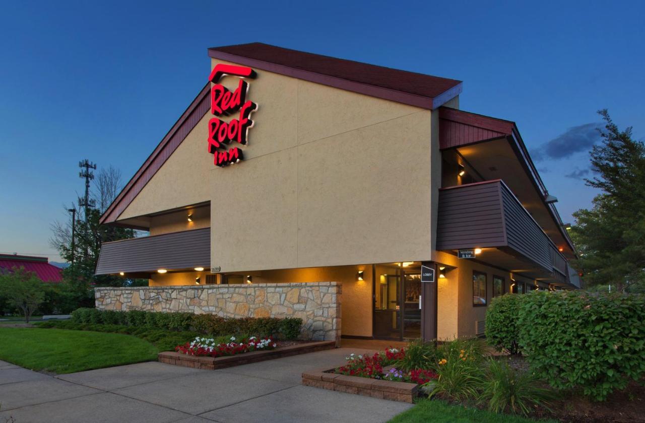 Red Roof Inn Detroit - Воррен Екстер'єр фото